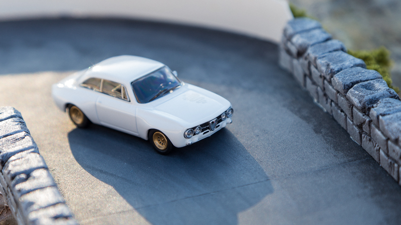 Illustration for article titled WHITE. Alfa Romeo 1750 GT Am.